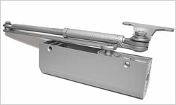 ドアクローザー